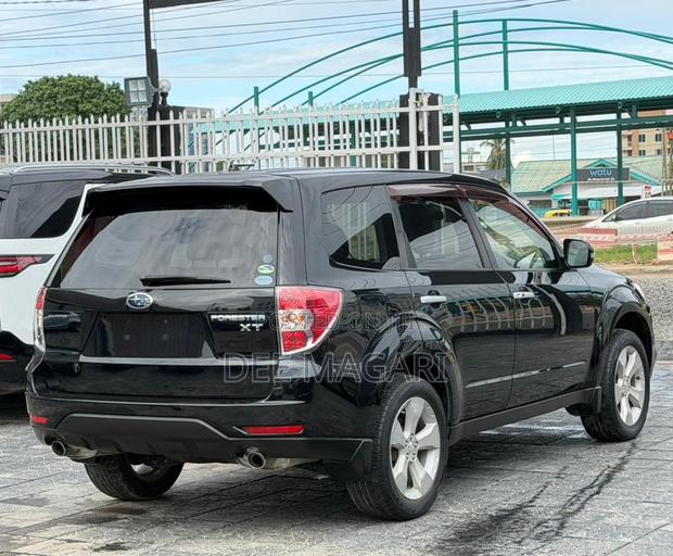 Subaru Forester 2011 Black