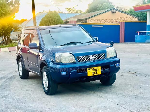 Nissan X-Trail 2.0 Comfort 2005 Black