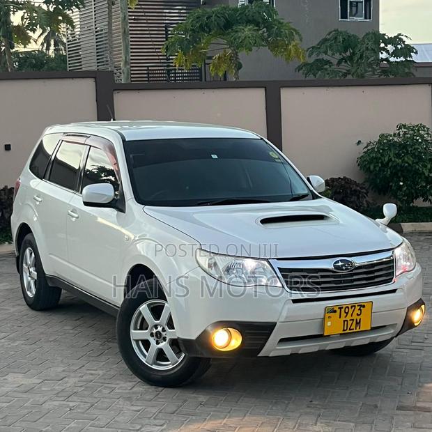 Subaru Forester 2009 White