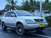Toyota Harrier 2004 White for sale