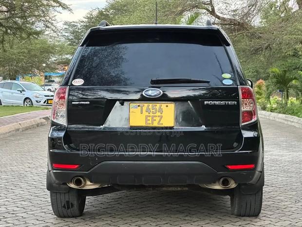 Subaru Forester 2011 Black
