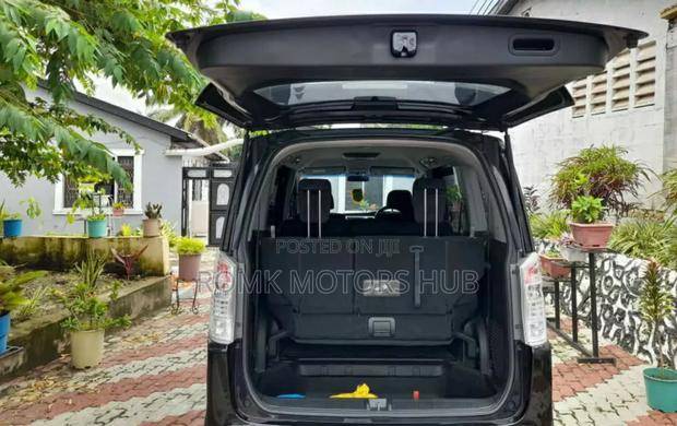 Honda Stepwgn 2012 Black
