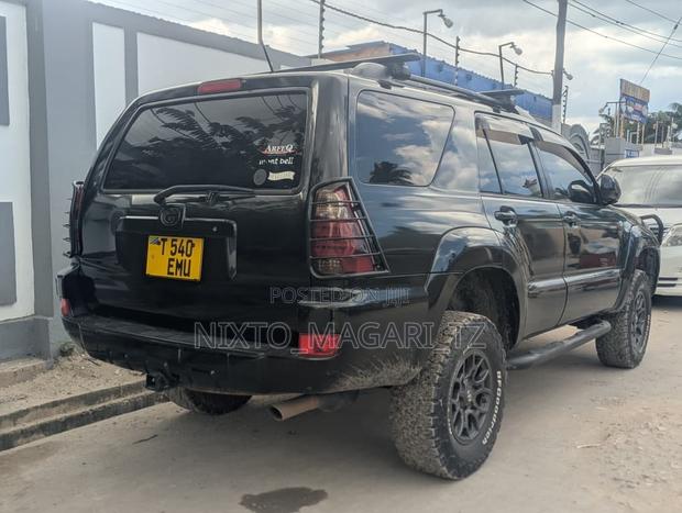 Toyota Hilux Surf 2005 Black