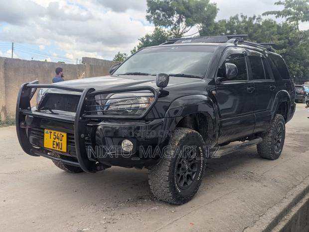 Toyota Hilux Surf 2005 Black