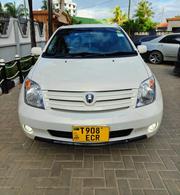 Toyota IST 2004 White for sale