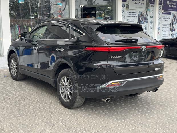 Toyota Harrier 2021 Black