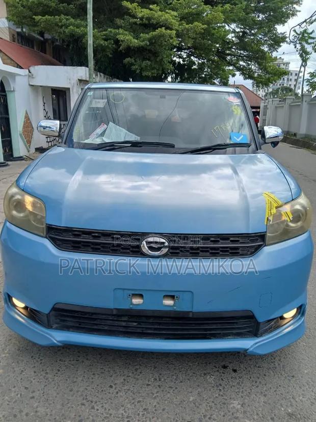 Toyota Corolla Rumion Hatchback 1.8 FWD 2010 Blue