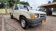 Toyota Hilux 2002 White for sale