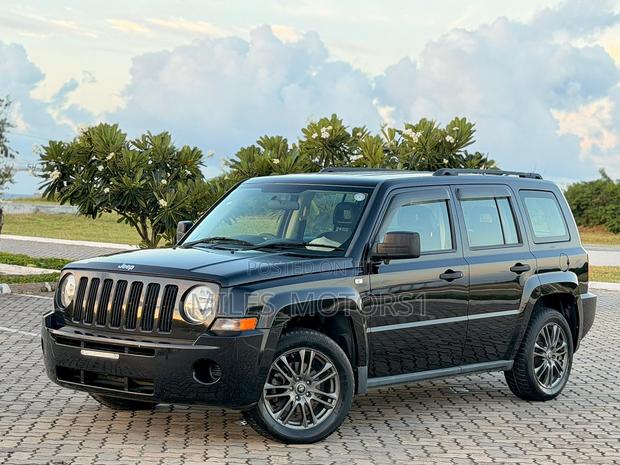 Jeep Patriot 2011 Black
