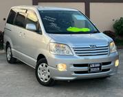 Toyota Noah 2005 Silver for sale