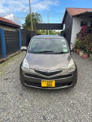 Toyota Ractis 2009 Gray for sale
