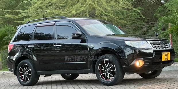 Subaru Forester 2011 Black