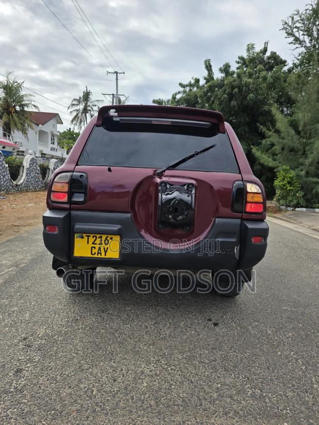 Toyota RAV4 Base FWD 1999 Maroon