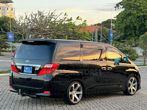 Toyota Alphard 2009 Black
