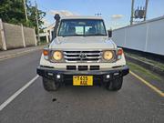 Toyota Land Cruiser 1999 White for sale