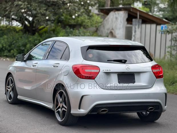 Mercedes-Benz A-Class 2014 Silver