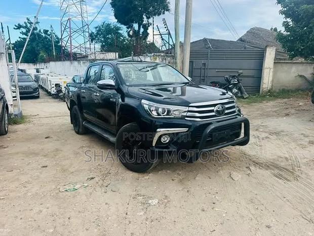 Toyota Hilux 2017 Black