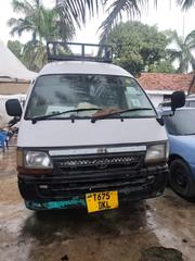 Toyota HiAce 2003 White for sale