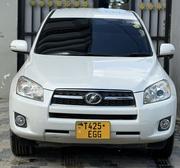 Toyota Vanguard 2008 White for sale