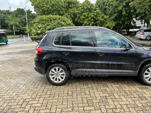 Volkswagen Tiguan 2.0 S 2009 Black