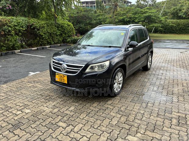 Volkswagen Tiguan 2.0 S 2009 Black