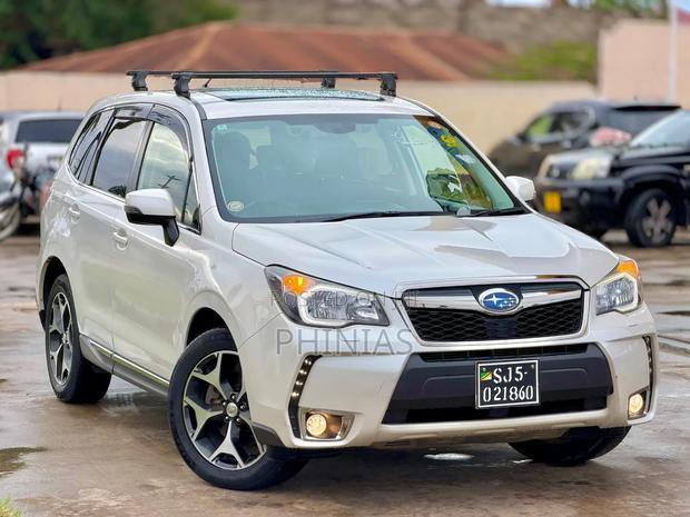 Subaru Forester 2014 White