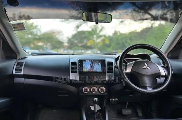 Mitsubishi Outlander 2006 Green