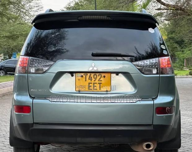 Mitsubishi Outlander 2006 Green
