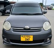Toyota Sienta 2006 Gray for sale