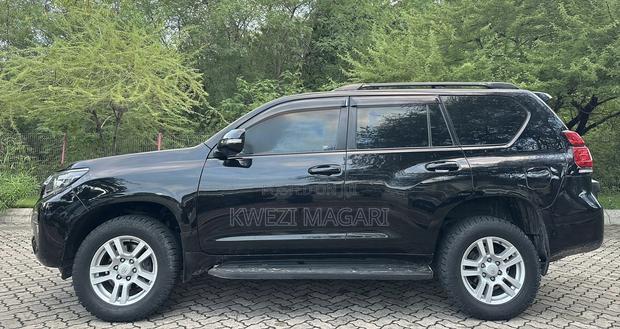 Toyota Land Cruiser Prado 2020 Black