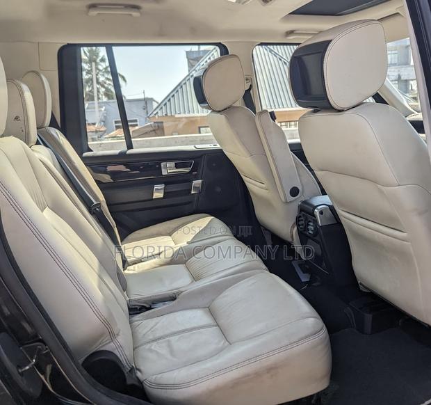 Land Rover Discovery 2015