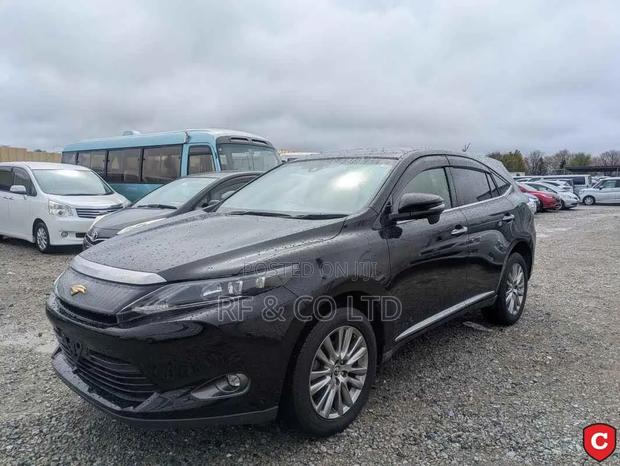 Toyota Harrier 2.0 2016 Black