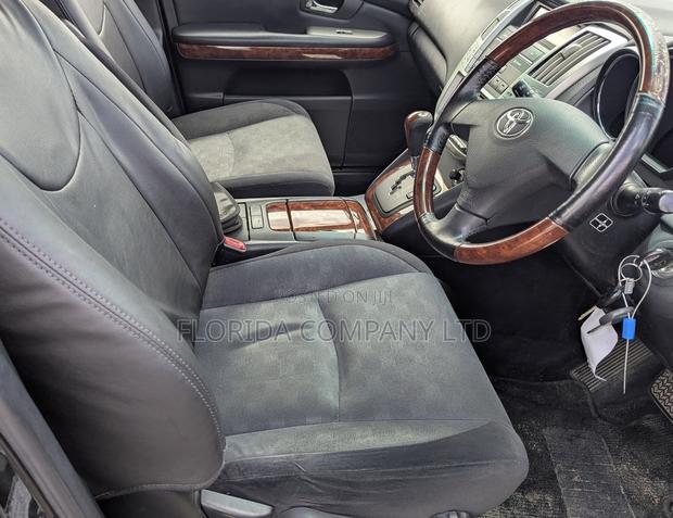 Toyota Harrier 2010 Black
