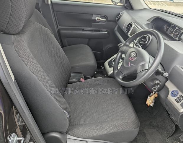Toyota Corolla Rumion 2008 Maroon