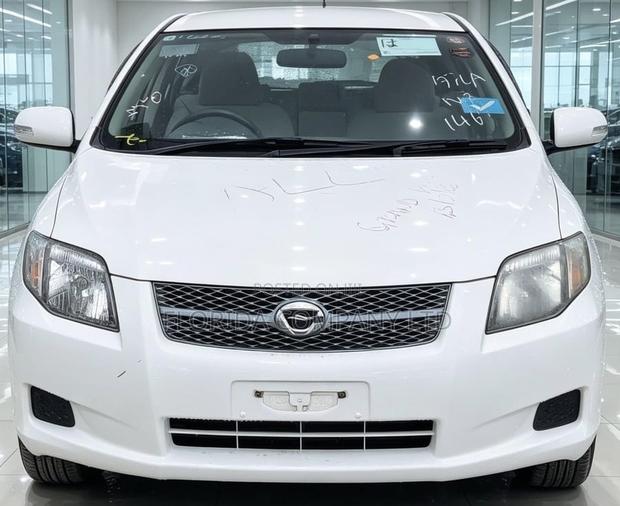 Toyota Corolla Fielder 2008 White