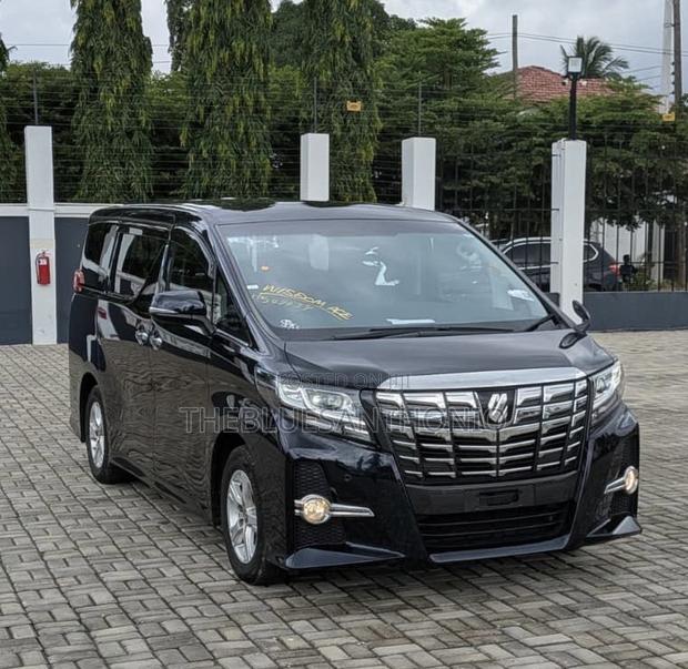 Toyota Alphard 2016 Black