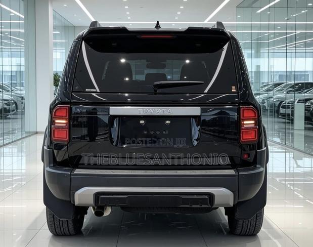 New Toyota Land Cruiser Prado 2025 Black