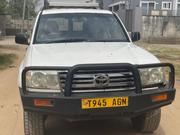 Toyota Land Cruiser 2005 White for sale