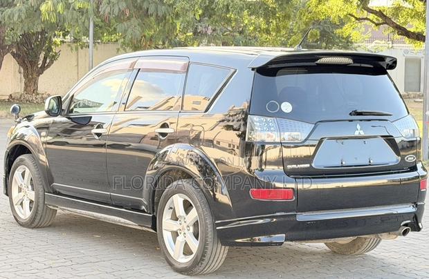 Mitsubishi Outlander 2006 Black