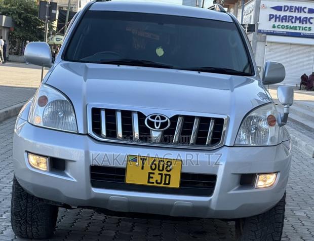 Toyota Land Cruiser Prado 2007 Silver