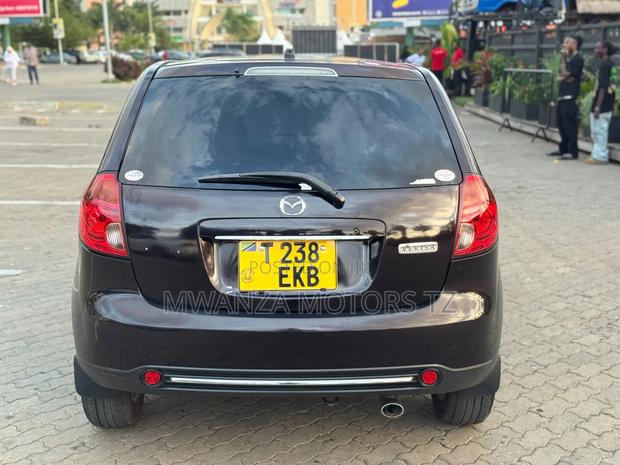 Mazda Verisa 2010 Black