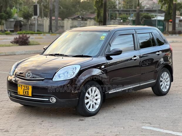 Mazda Verisa 2010 Black