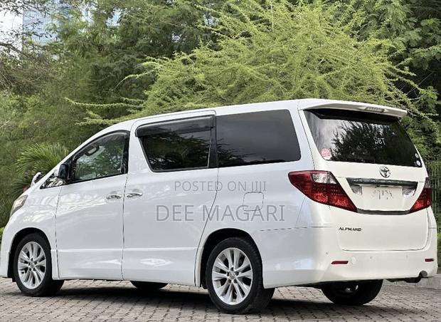 Toyota Alphard 2008 White