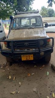 Toyota Land Cruiser 1999 Beige for sale