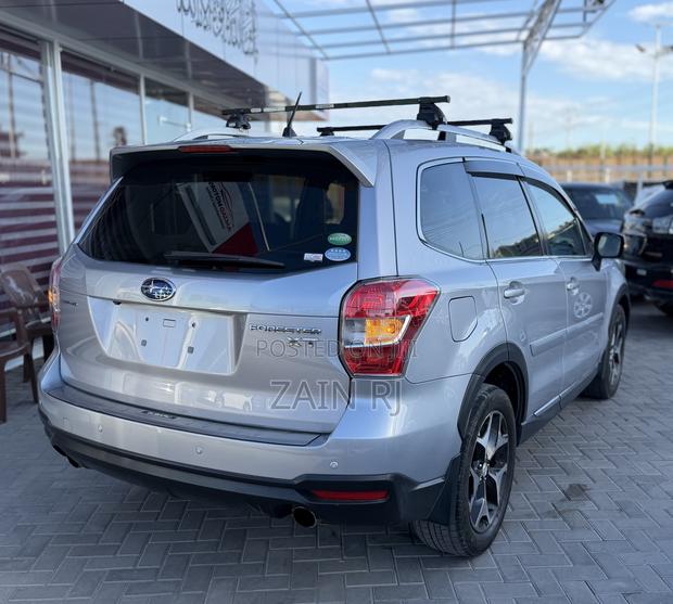 Subaru Forester 2.0XT Premium 4dr SUV AWD (2.0L 4cyl Turbo CVT) 2014