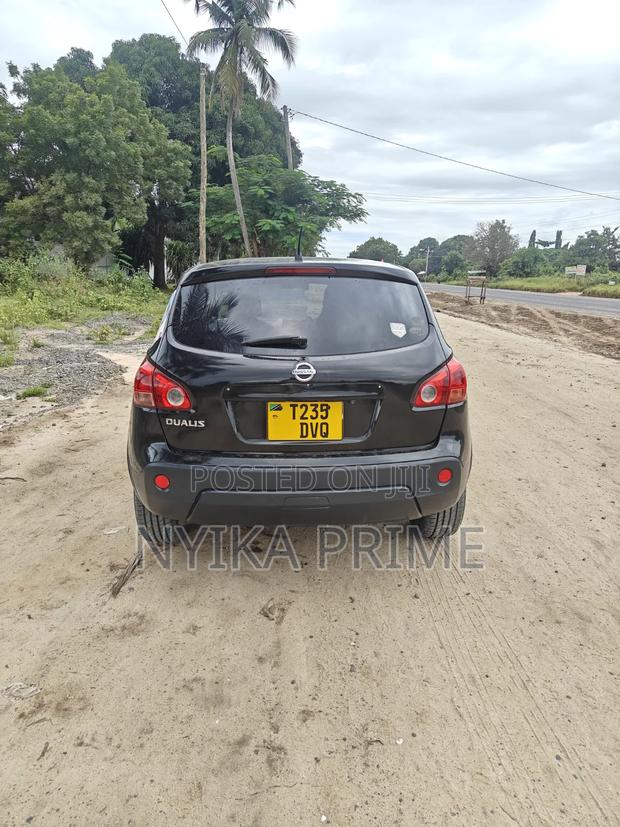 Nissan Dualis 2010 Black