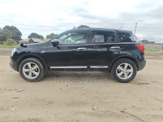 Nissan Dualis 2010 Black