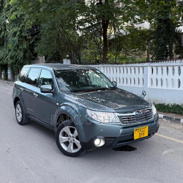 Subaru Forester 2009 Gray