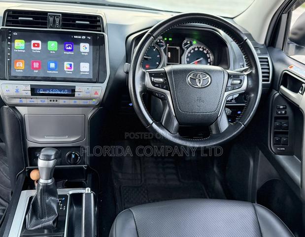 Toyota Land Cruiser Prado 2022 White
