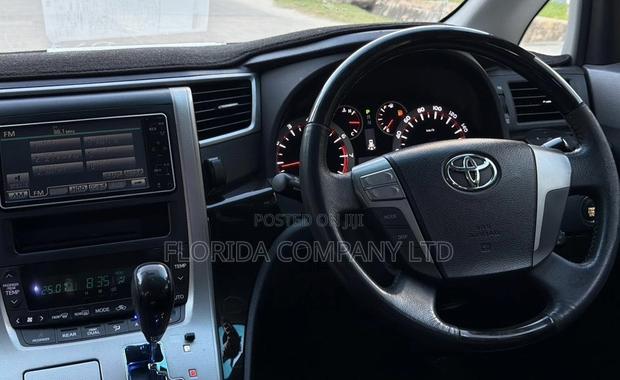 Toyota Alphard 2009 Black